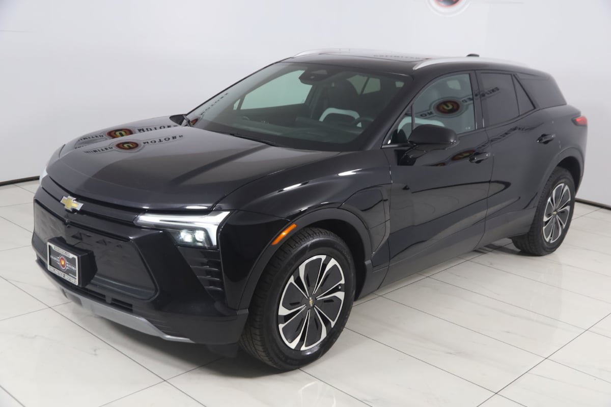Used 2024 Chevrolet Blazer EV LT AWD/4WD image 46