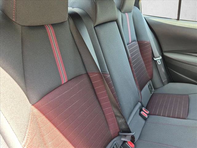 Used 2023 Toyota Corolla SE w/ SE Premium Package FWD image 19