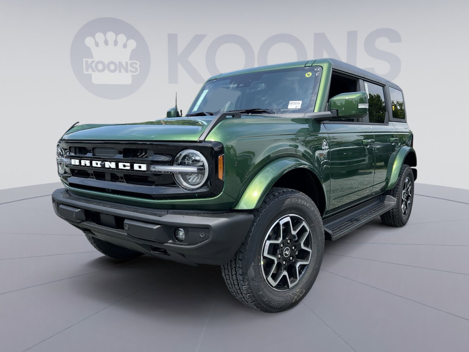 New 2025 Ford Bronco Outer Banks