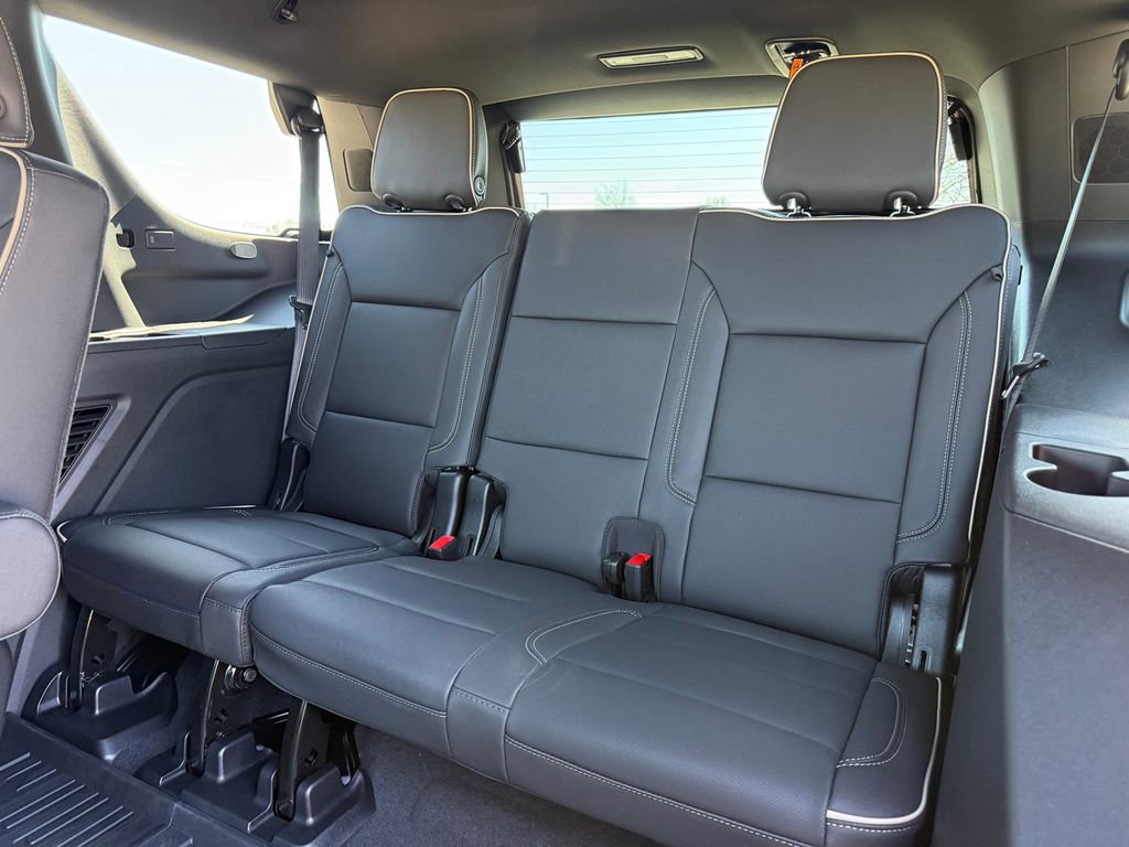 New 2026 GMC Yukon Elevation w/ Elevation Premium Package AWD/4WD image 7