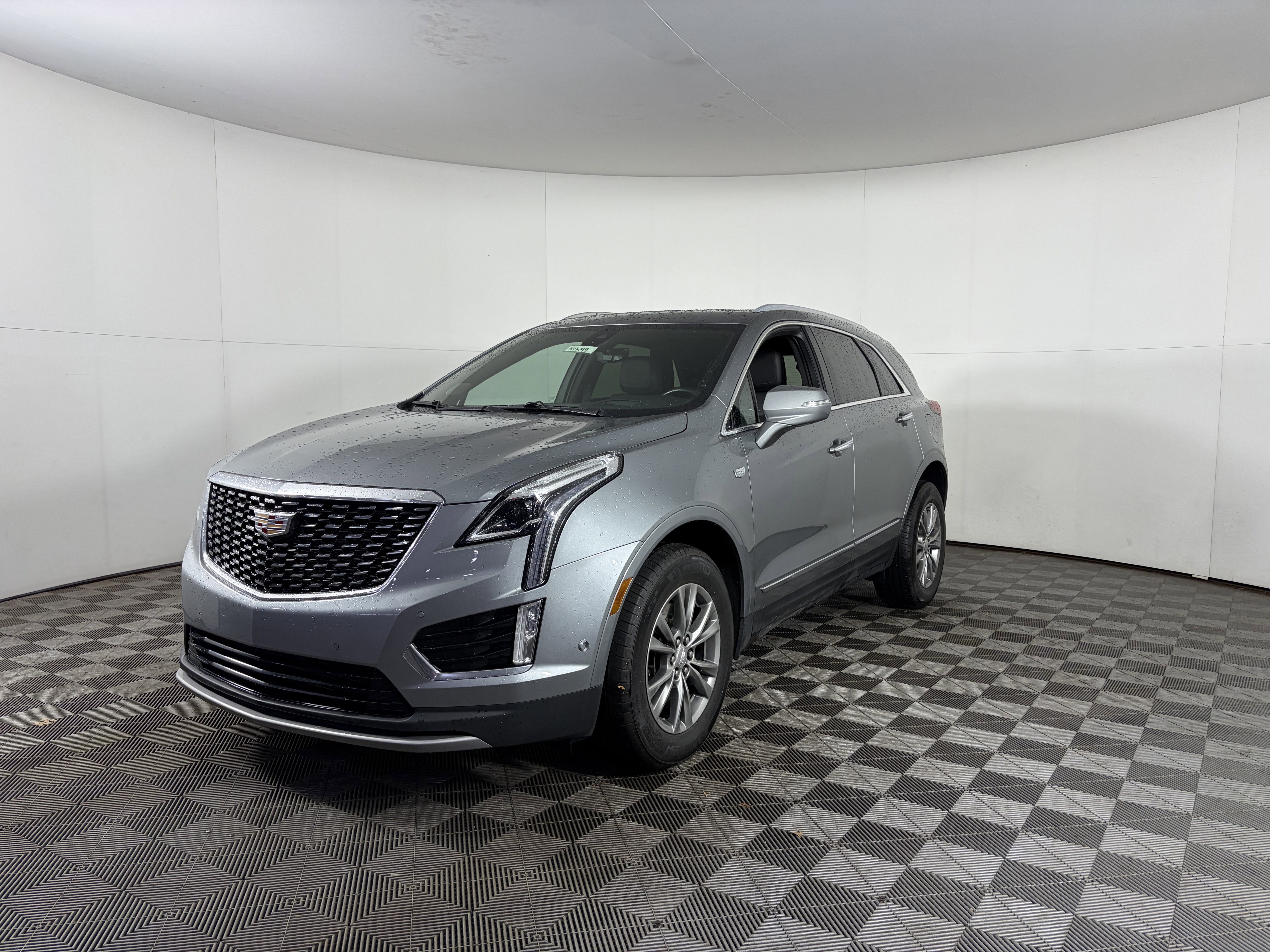Certified 2023 Cadillac XT5 Premium Luxury w/ Technology Package image 3