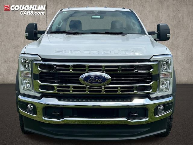 New 2025 Ford F550 4x4 Regular Cab Super Duty image 15