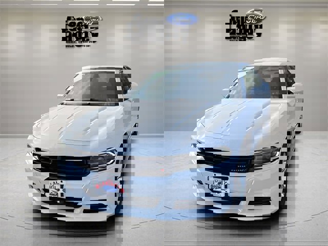 Used 2020 Dodge Charger SXT w/ Leather Interior Group image 5