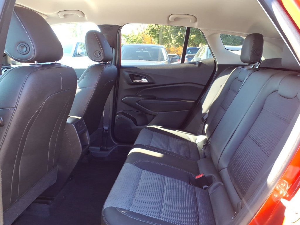 Used 2024 Chevrolet Trax LT w/ Driver Confidence Package FWD image 9