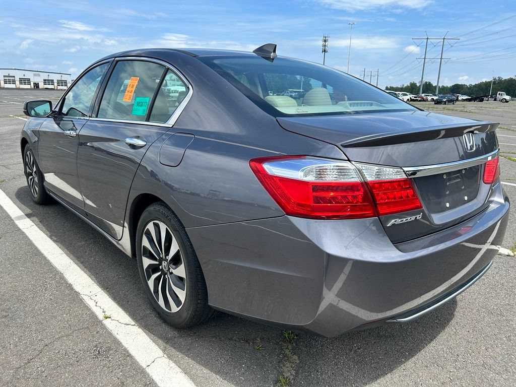 Used 2015 Honda Accord EX-L image 2