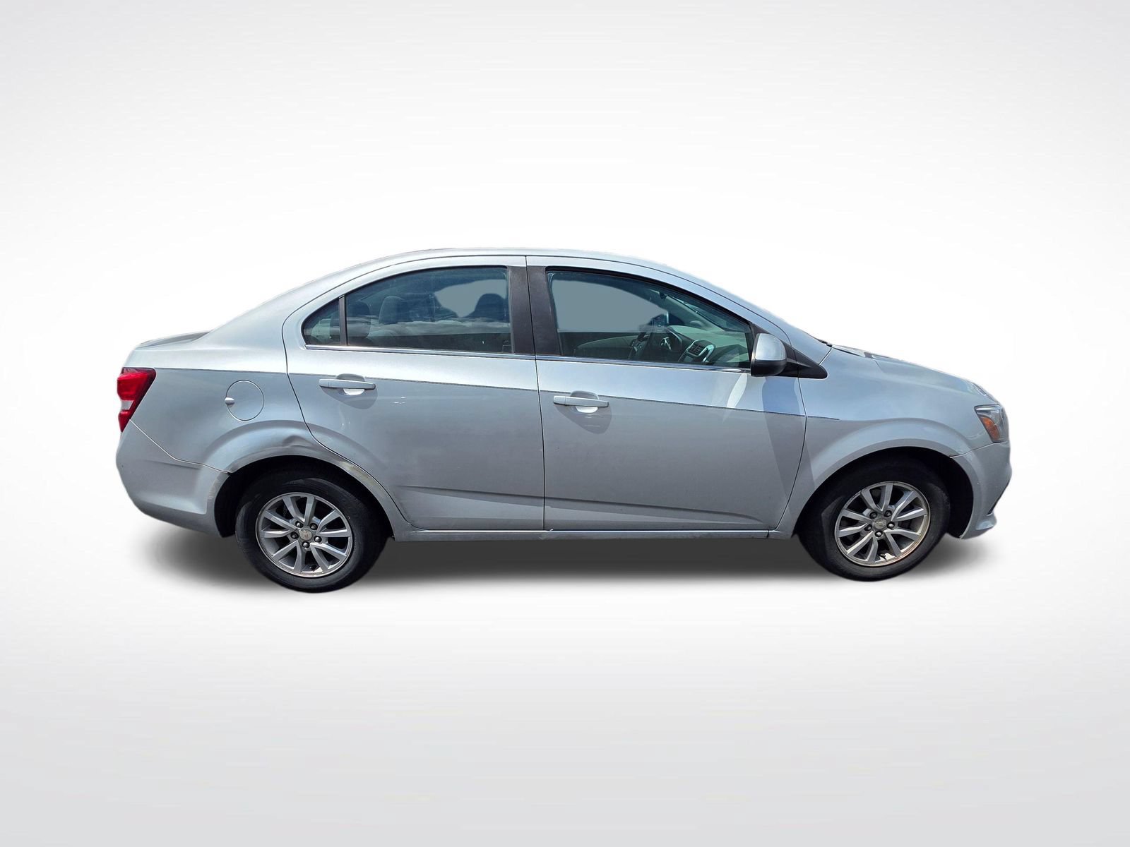 Used 2017 Chevrolet Sonic LT FWD image 4