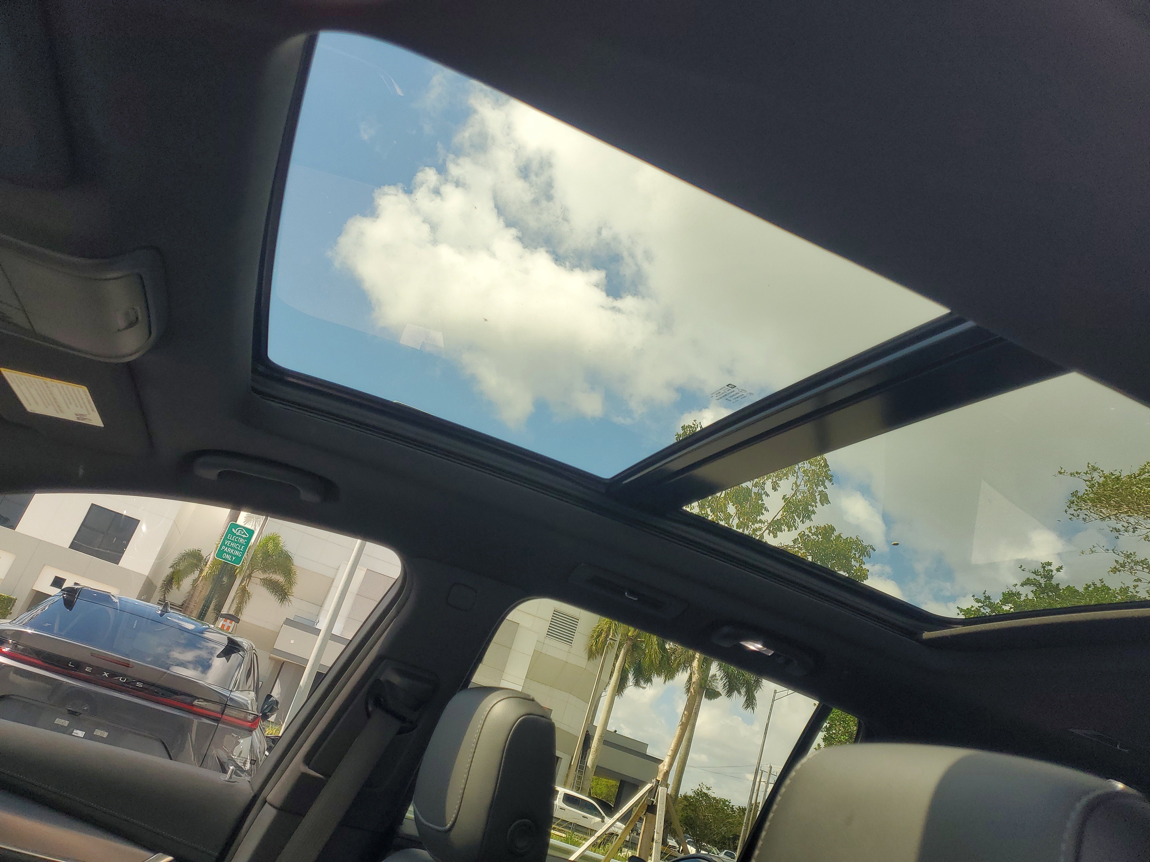 Used 2023 Cadillac XT6 Luxury FWD image 18