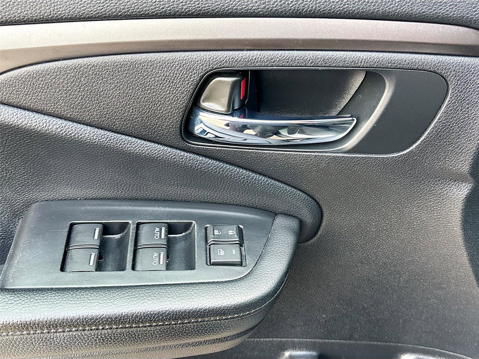 Used 2021 Honda Passport Sport image 17