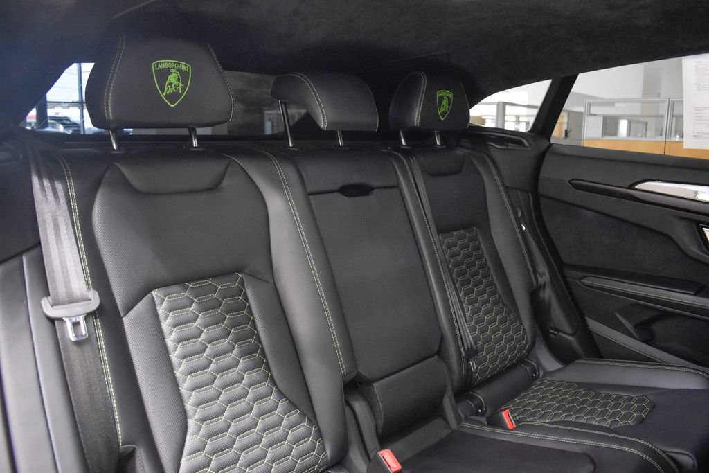 Used 2023 Lamborghini Urus S AWD/4WD image 32