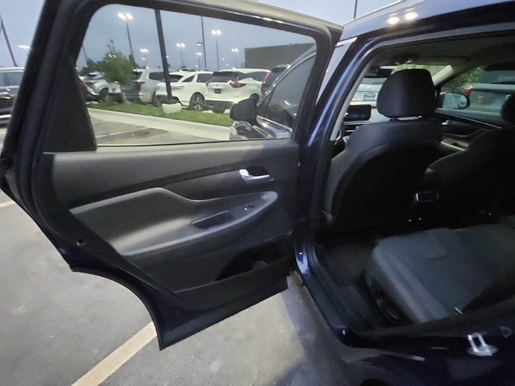 Used 2023 Hyundai Santa Fe SEL image 13