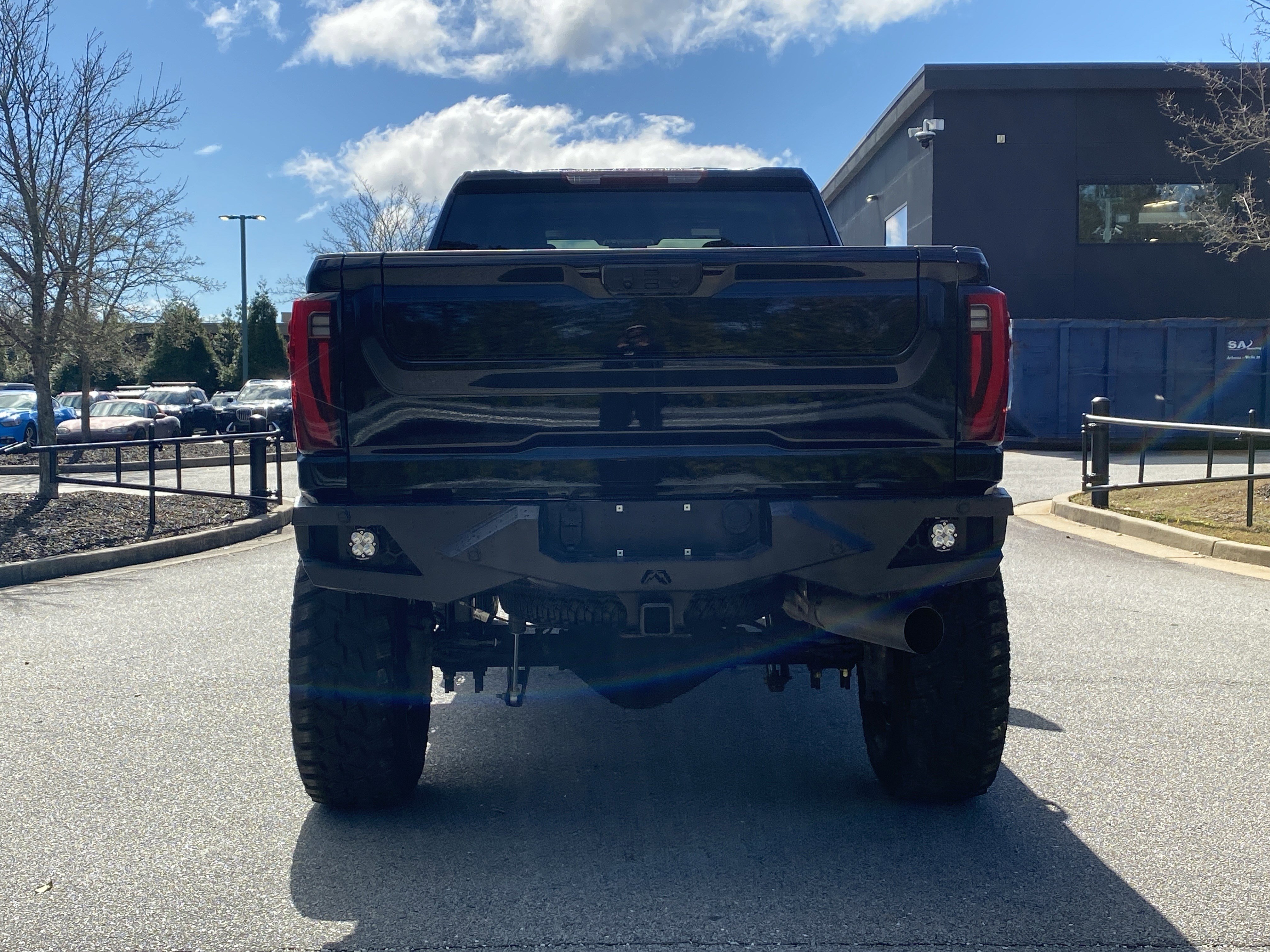 Used 2025 GMC Sierra 2500 SLT w/ SLT Convenience Package image 16