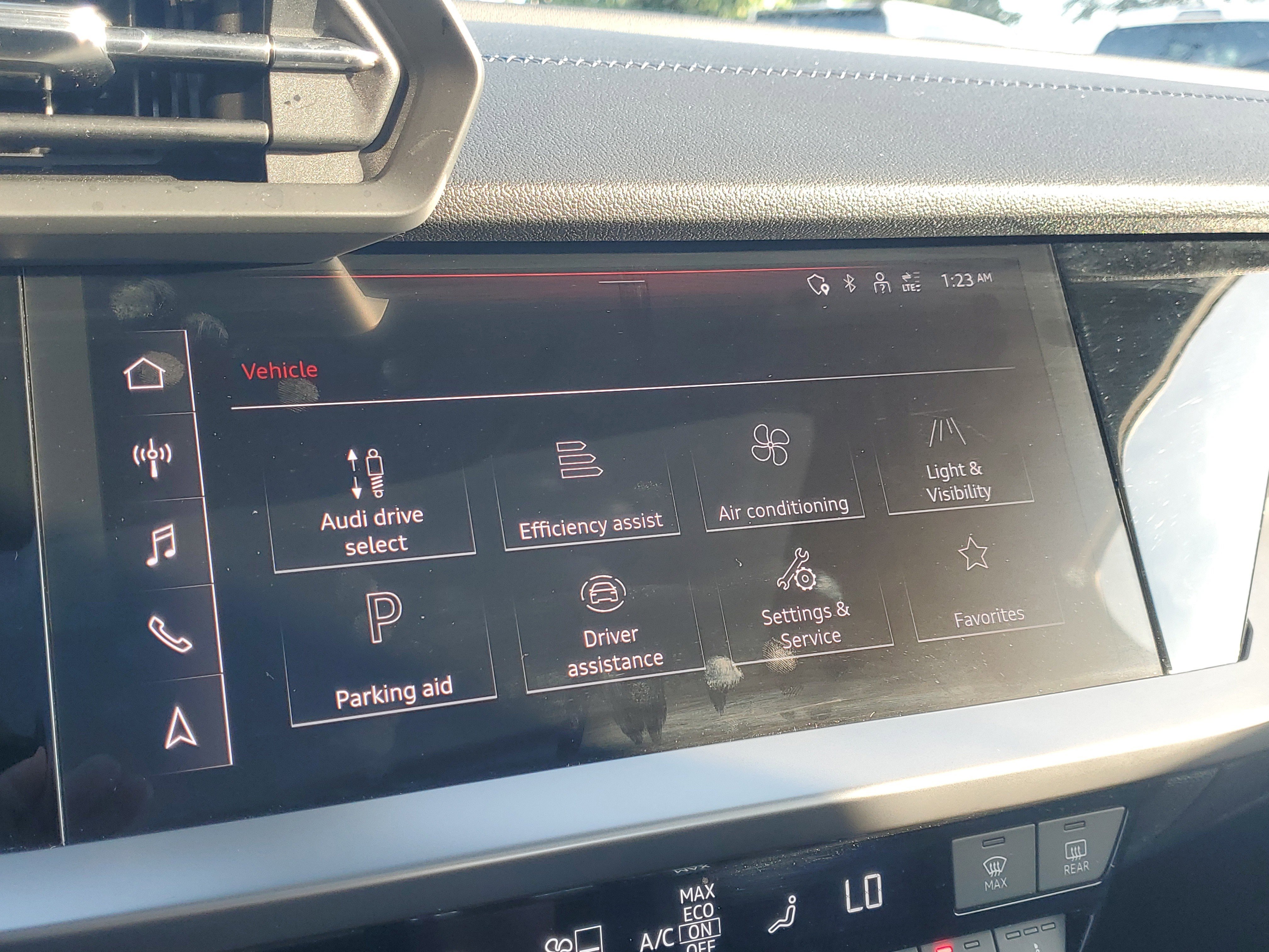 Used 2024 Audi A3 2.0T Premium image 29