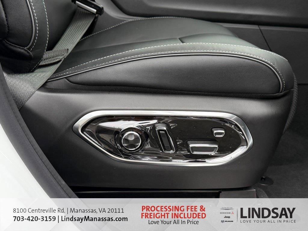 New 2025 Jeep Grand Cherokee Overland w/ Adv Protech Group III image 11