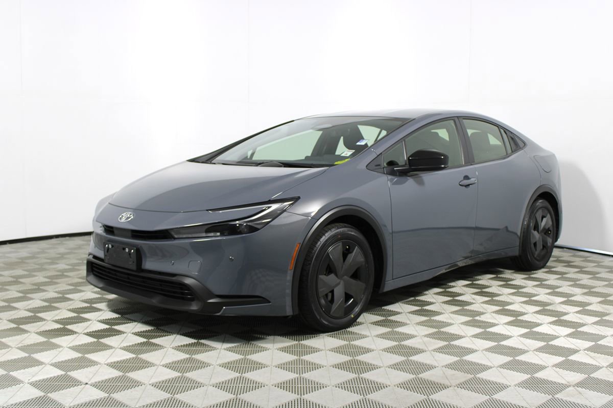Used 2024 Toyota Prius LE image 26