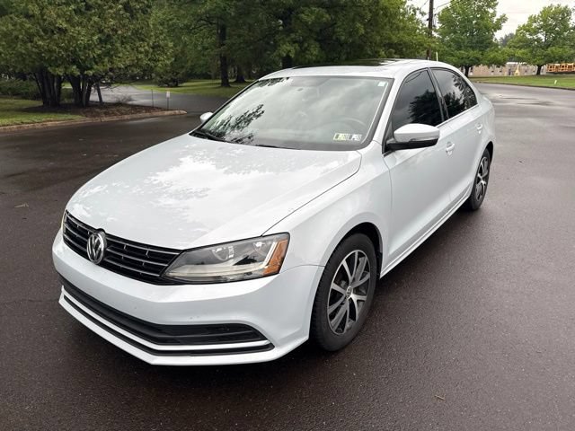 Used 2018 Volkswagen Jetta SE FWD image 3