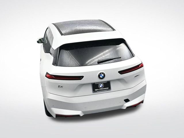 New 2026 BMW iX xDrive60 image 24