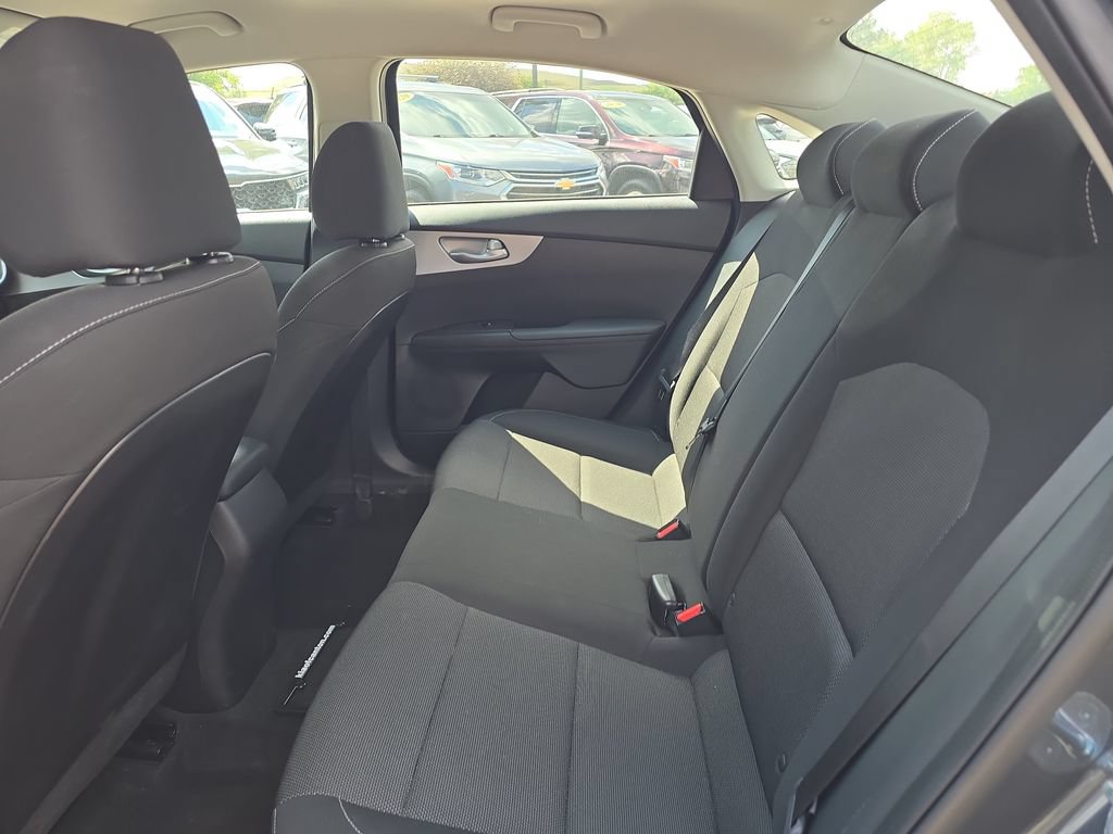 Certified 2023 Kia Forte LXS w/ LXS Technology Package FWD image 21