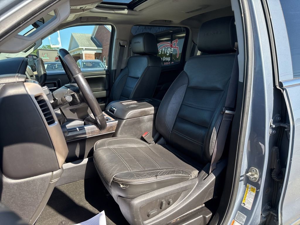 Used 2016 GMC Sierra 2500 Denali w/ Driver Alert Package AWD/4WD image 2