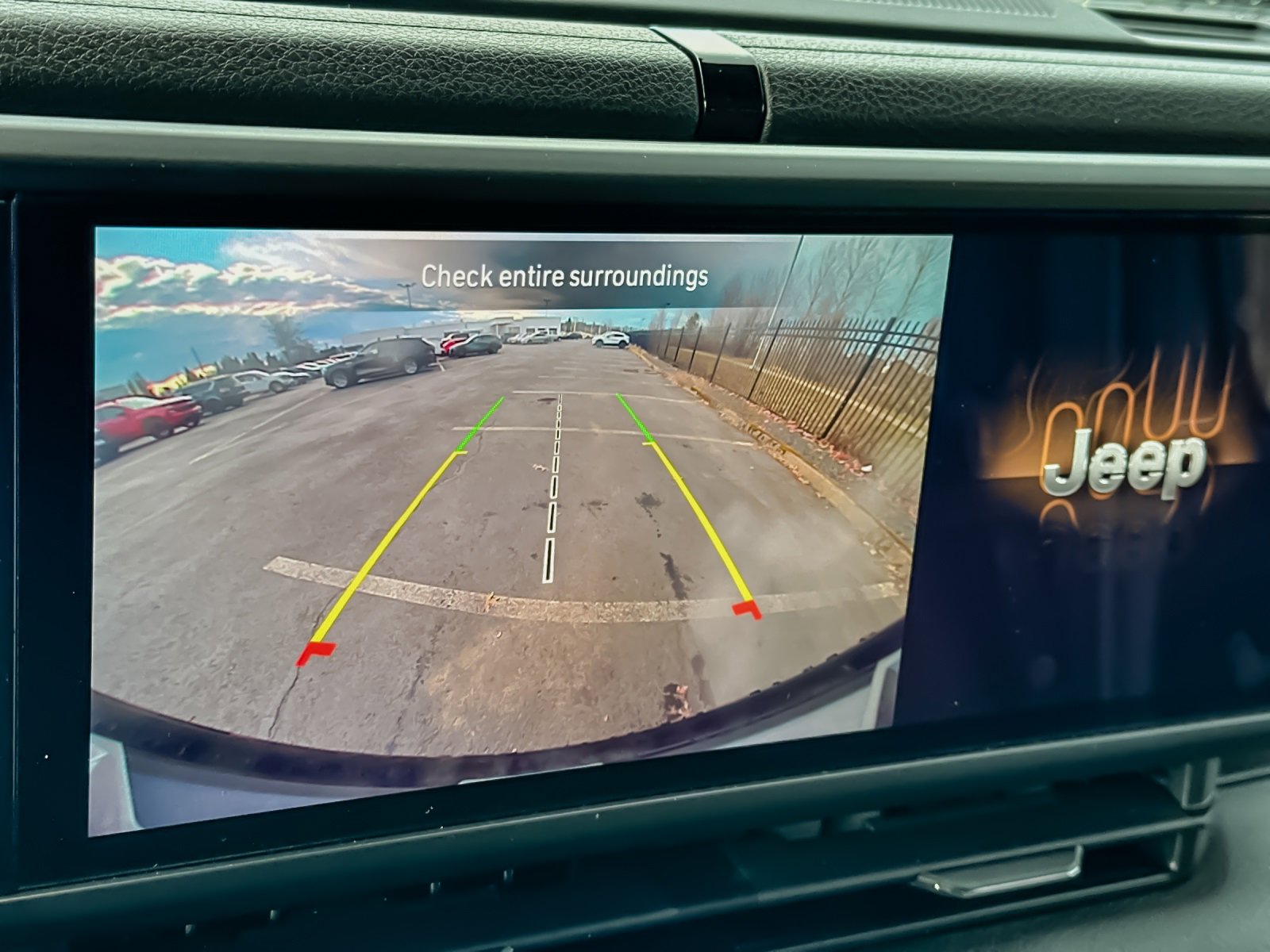 Used 2024 Jeep Wrangler Unlimited w/ Convenience Group image 18