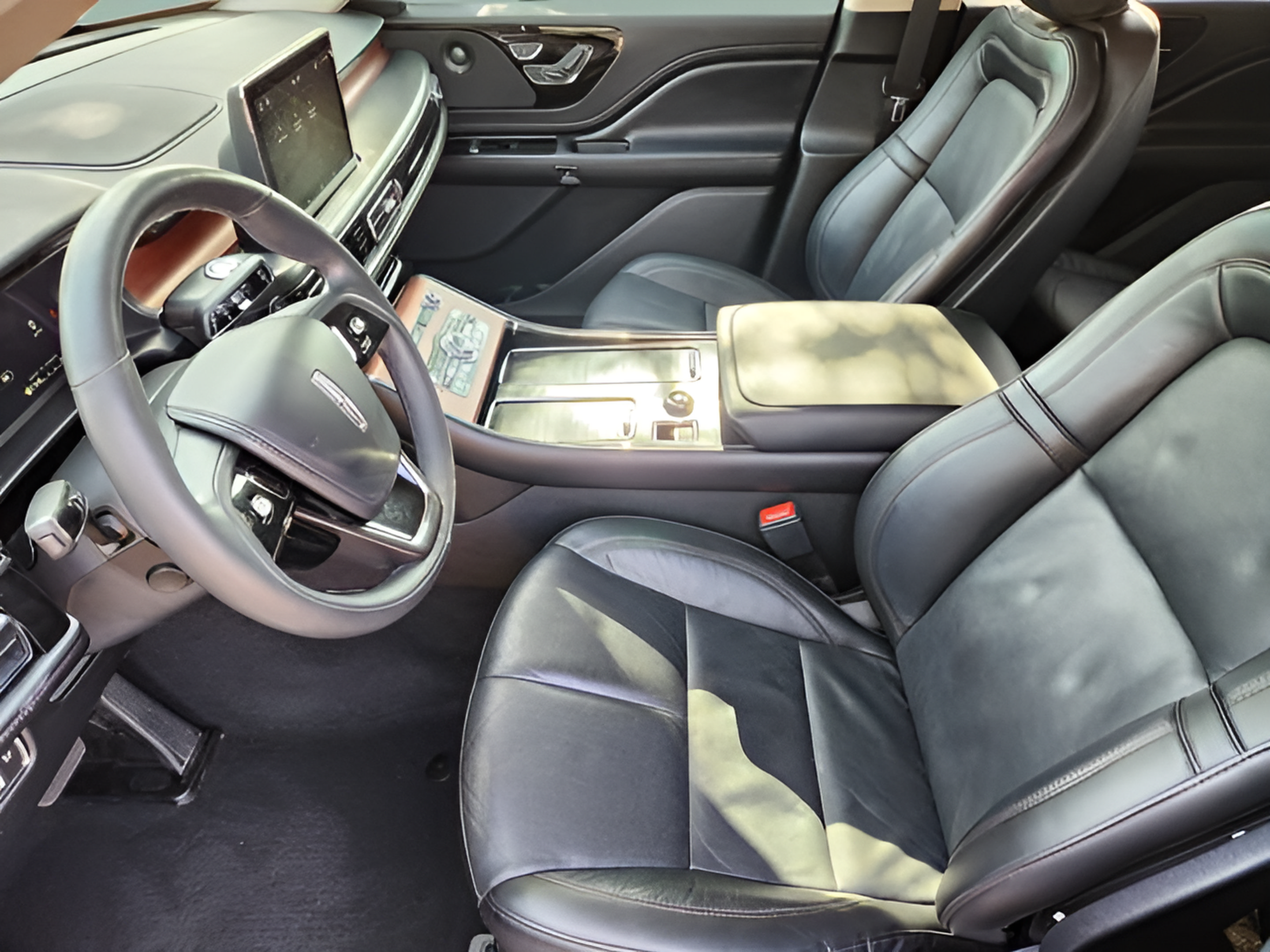 Used 2022 Lincoln Aviator Reserve w/ Elements Package Plus RWD image 6