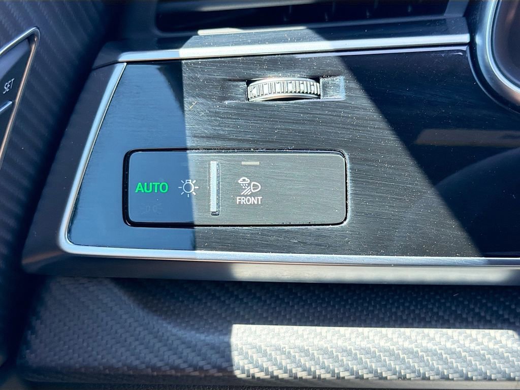 Used 2023 Audi RS Q8 image 40