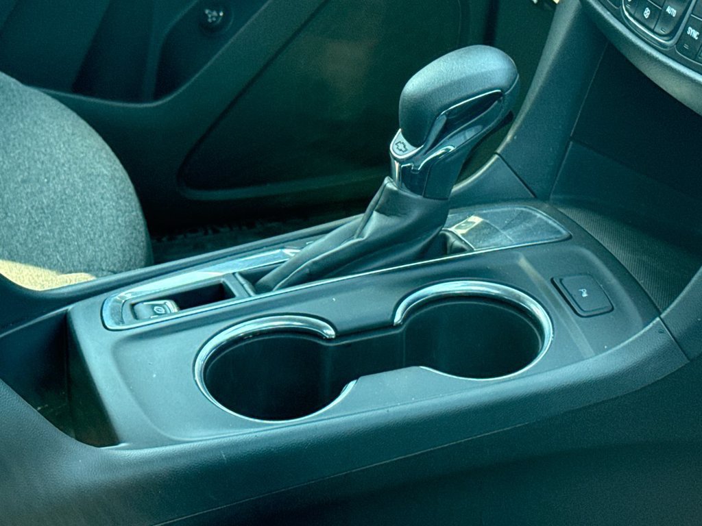 Used 2023 Chevrolet Equinox LT FWD image 13