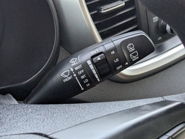 Used 2017 Kia Sorento FWD image 21