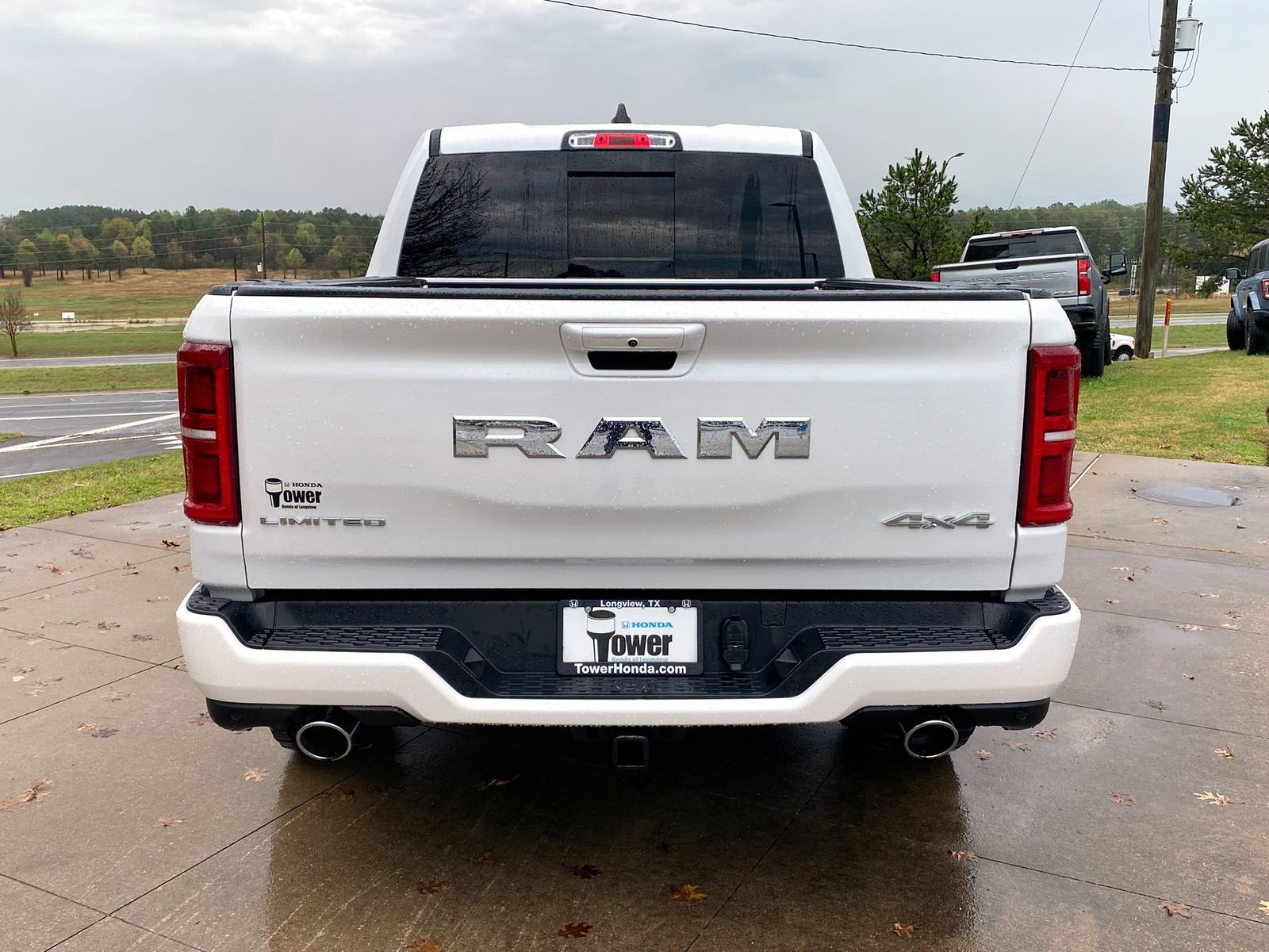 Used 2025 RAM 1500 Limited w/ Body Color Bumper Group image 5