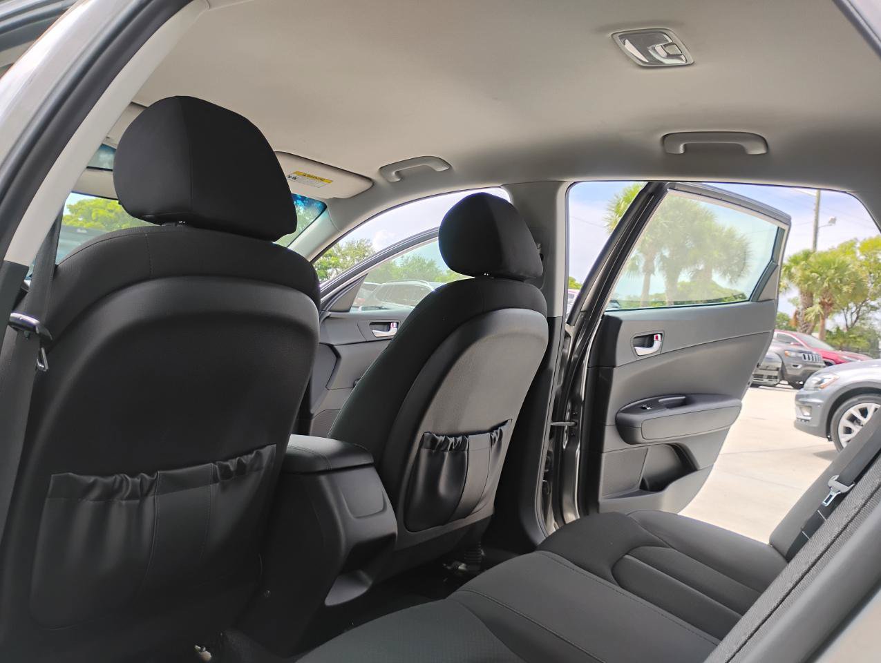 Used 2017 Kia Optima LX FWD image 79