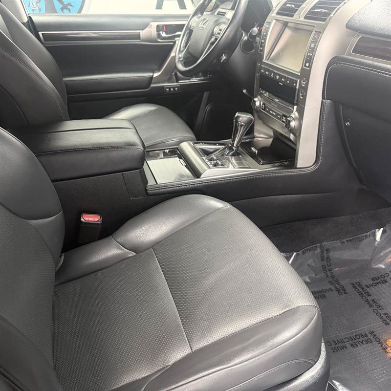 Used 2017 Lexus GX 460 w/ Navigation Package AWD/4WD image 12
