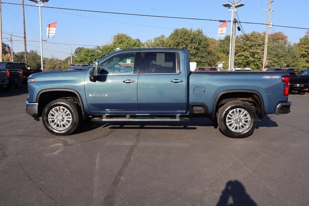 Used 2024 Chevrolet Silverado 2500 LTZ w/ LTZ Premium Package image 28