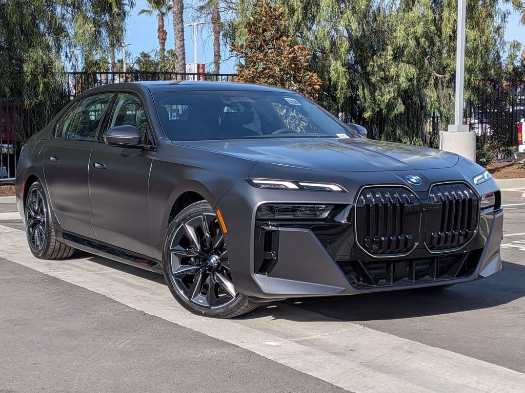 New 2026 BMW 740i RWD image 1