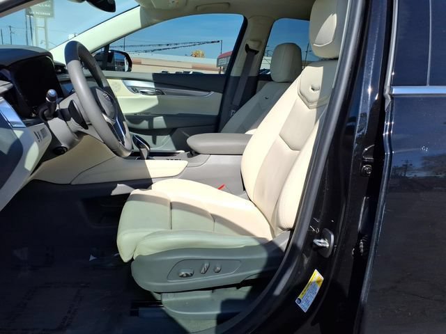 Used 2017 Cadillac XT5 Premium Luxury image 12