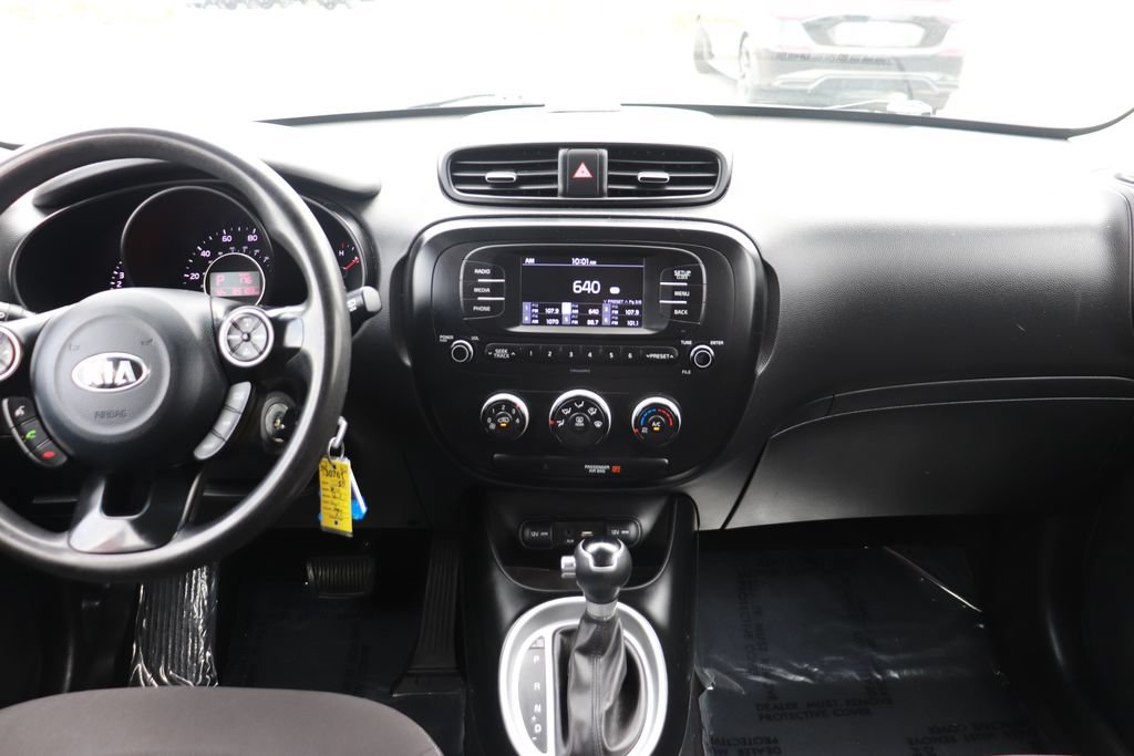 Used 2018 Kia Soul FWD image 14