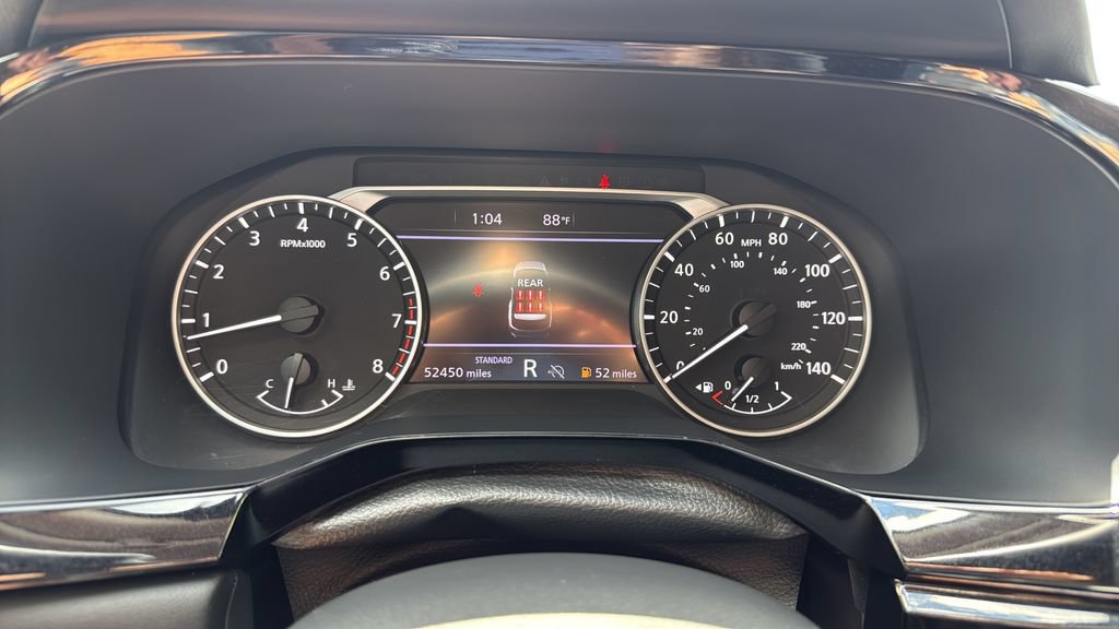 Used 2024 Nissan Pathfinder SV FWD image 10