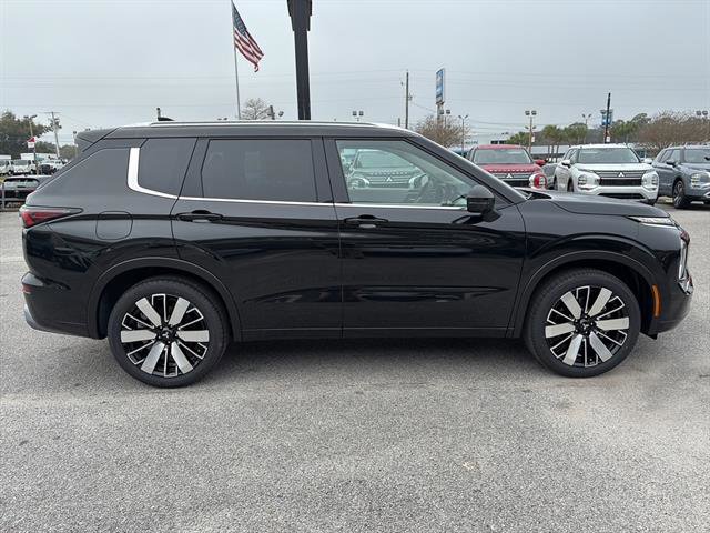 New 2026 Mitsubishi Outlander SEL FWD image 7
