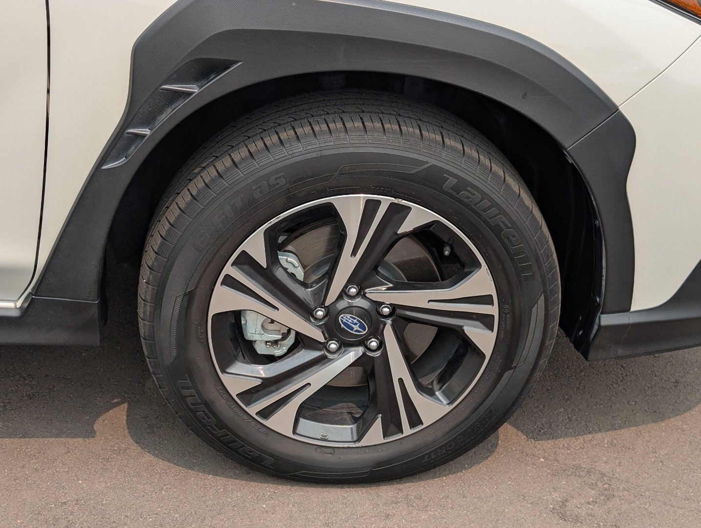 Used 2024 Subaru Crosstrek 2.0i Premium AWD/4WD image 8