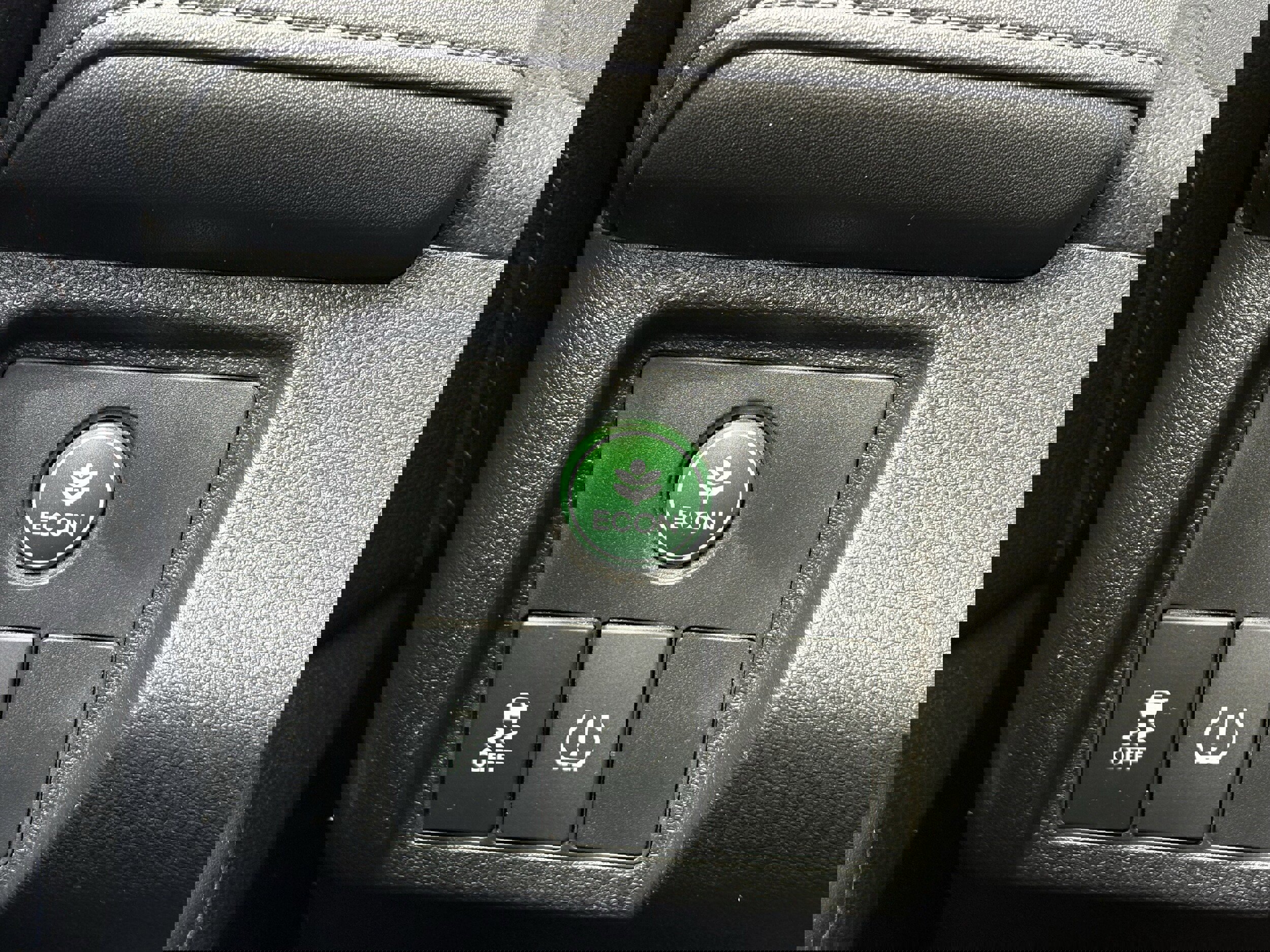 Used 2018 Honda HR-V EX-L image 17