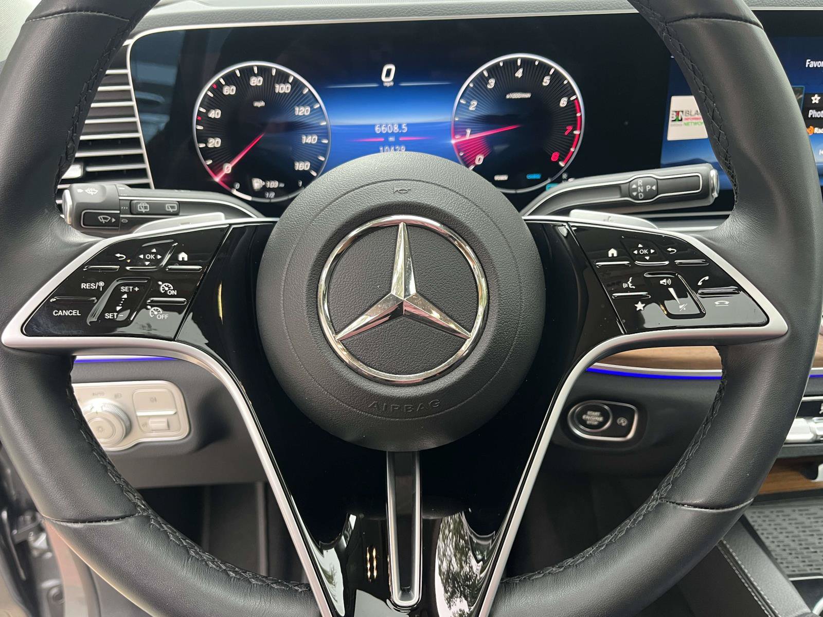 Certified 2025 Mercedes-Benz GLE 350 4MATIC image 23