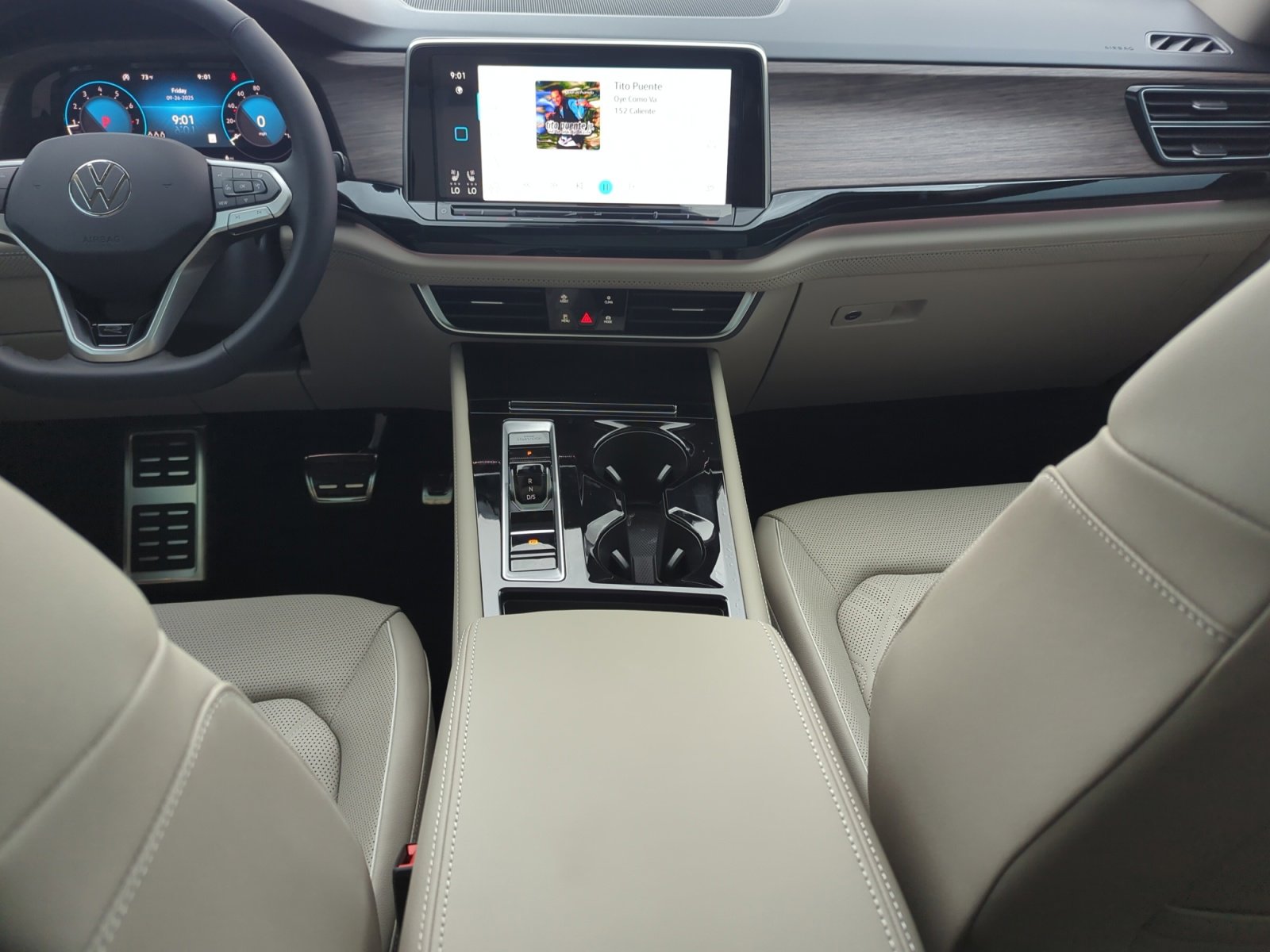 New 2026 Volkswagen Atlas SEL Premium R-Line image 19