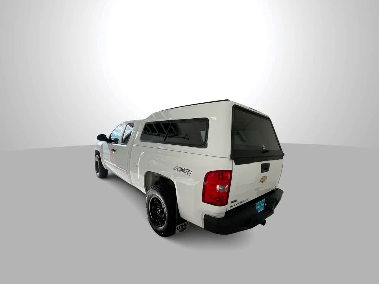 Used 2010 Chevrolet Silverado 1500 LT w/ Power Pack Plus AWD/4WD image 6