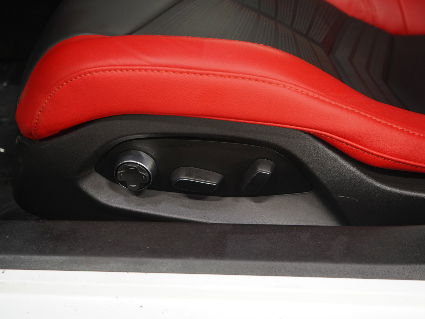 Used 2024 Chevrolet Corvette Stingray Preferred Conv w/ Z51 Performance Package image 23
