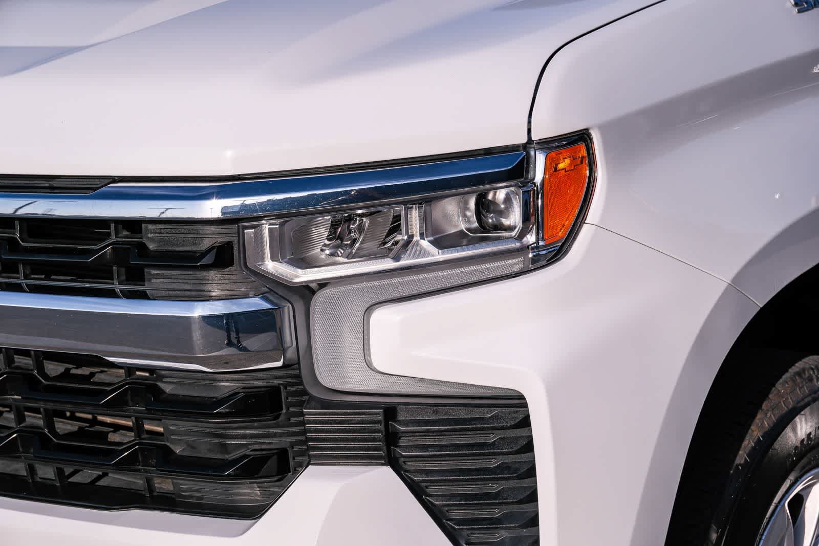 Used 2025 Chevrolet Silverado 1500 LT RWD image 12