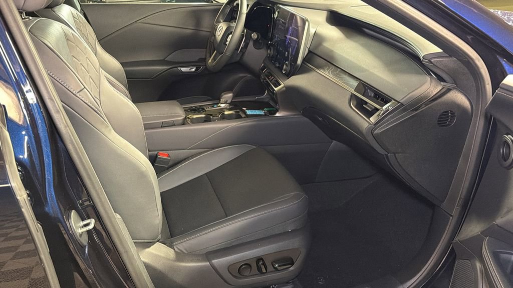 Used 2024 Lexus RX 350 Premium w/ Accessory Package (Z1) image 10