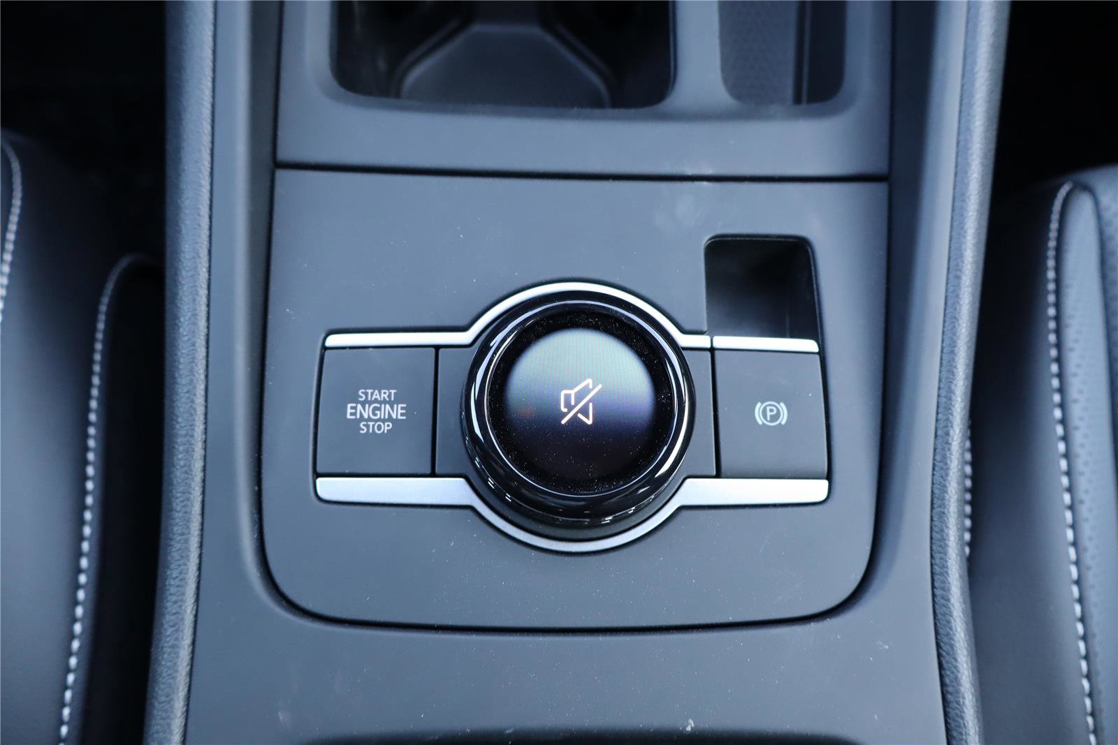 New 2026 Volkswagen Tiguan SE R-Line AWD/4WD image 22