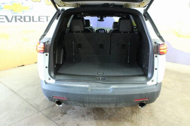 Used 2022 Chevrolet Traverse RS image 13