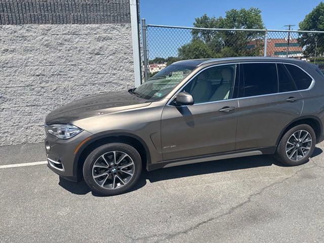 Used 2018 BMW X5 xDrive35i AWD/4WD image 4