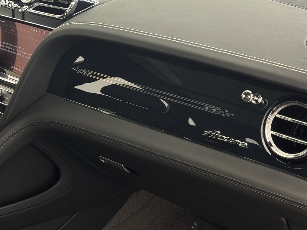 New 2025 Bentley Bentayga image 31