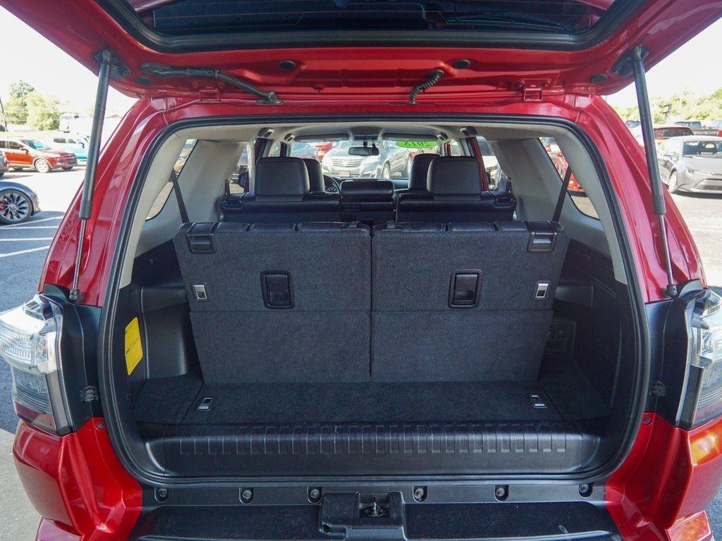 Used 2018 Toyota 4Runner SR5 Premium AWD/4WD image 9