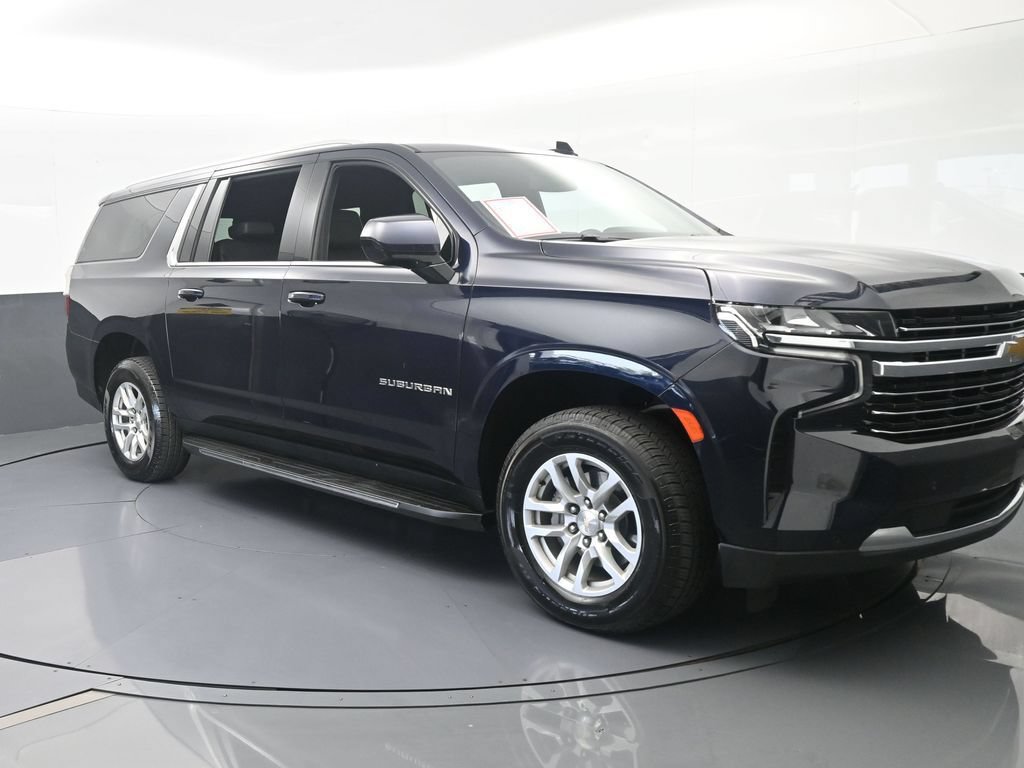 Used 2024 Chevrolet Suburban LT AWD/4WD image 9